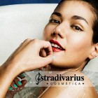 Stradivarius lanza su primera línea de maquillaje con pintalabios, pintauñas...